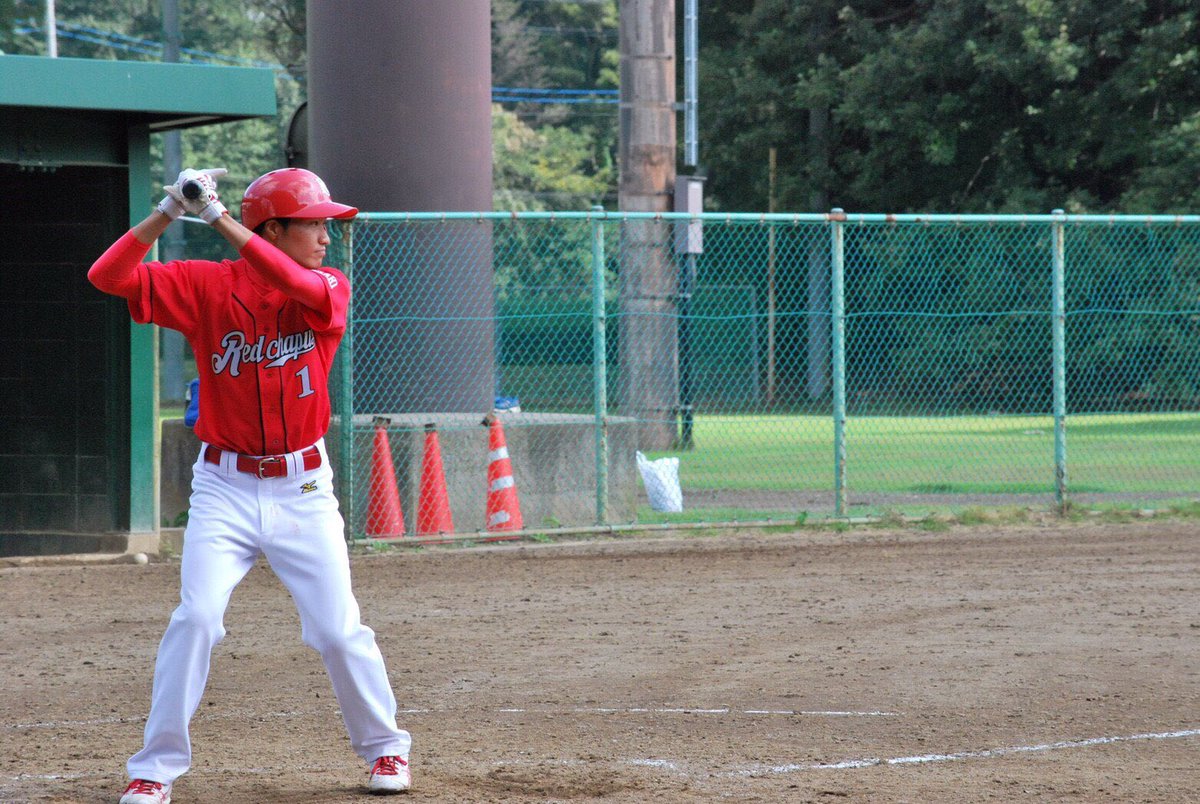 草野球 Redchapus 背番号1 野口和哉 内野手 長打は少ないが右方向へのチームバッティングに徹する貴重な存在 消防士である彼は日々 人の命を守る為に活動しているが 頰の柔らかさは肉球レベルである よく稲葉とモメる 草野球 Redchapus 背番号1 野口和哉 内野手 長打は少ないが右方向へのチームバッティングに徹する貴重な存在 消防士である彼は日々 人の命を守る為に活動しているが 頰の柔らかさは肉球レベルである よく稲葉とモメる
