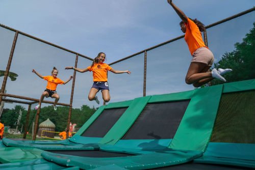 SPORTKAMP: kom in de herfstvakantie naar SimonSPORT in Vught! Tennis, Voetbal, Hockey en meer! Meld je nu aan! ➤bit.ly/2g95Uho