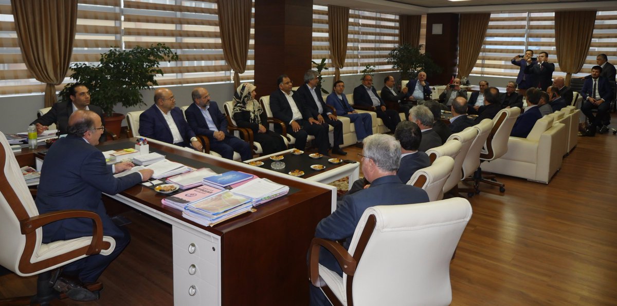 ofgumrukcuoglu's tweet photo. İran’ın Doğu Azerbaycan Eyaleti (Tebriz) İş Heyetini makamımızda kabul ettik. https://t.co/Qtdhme5J2W https://t.co/dJuCvEkqd5