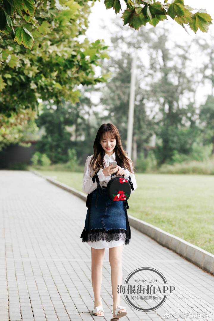 OGSN_Cosmic's tweet photo. [171009] 海报街拍APP Weibo update with Cheng Xiao

#우주소녀 #WJSN #cosmicgirls #ChengXiao #성소 #程潇 https://t.co/hBUKN3ugZh