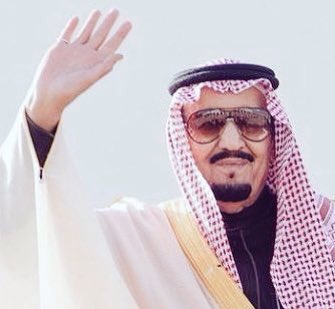 HTAM_77's tweet photo. #عدت_سلمان_والعود_أحمد 
تكفينا ياسيدي تلويح  يمناك
في قلب المحبين شي واجد
كم عينٍ على مصافحك تمنا��
ياحامي دارٍ به العبد ساجد🇸🇦 https://t.co/Qr0TkeAM5p