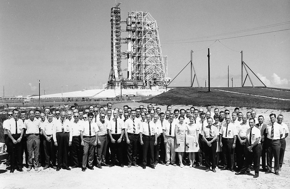 SpiritOfApollo's tweet image. Did you or someone you know work on the #ApolloSpaceProgram? Share your story &amp;amp; tag it with #StoriesOfApollo today! It&apos;s time to remember!