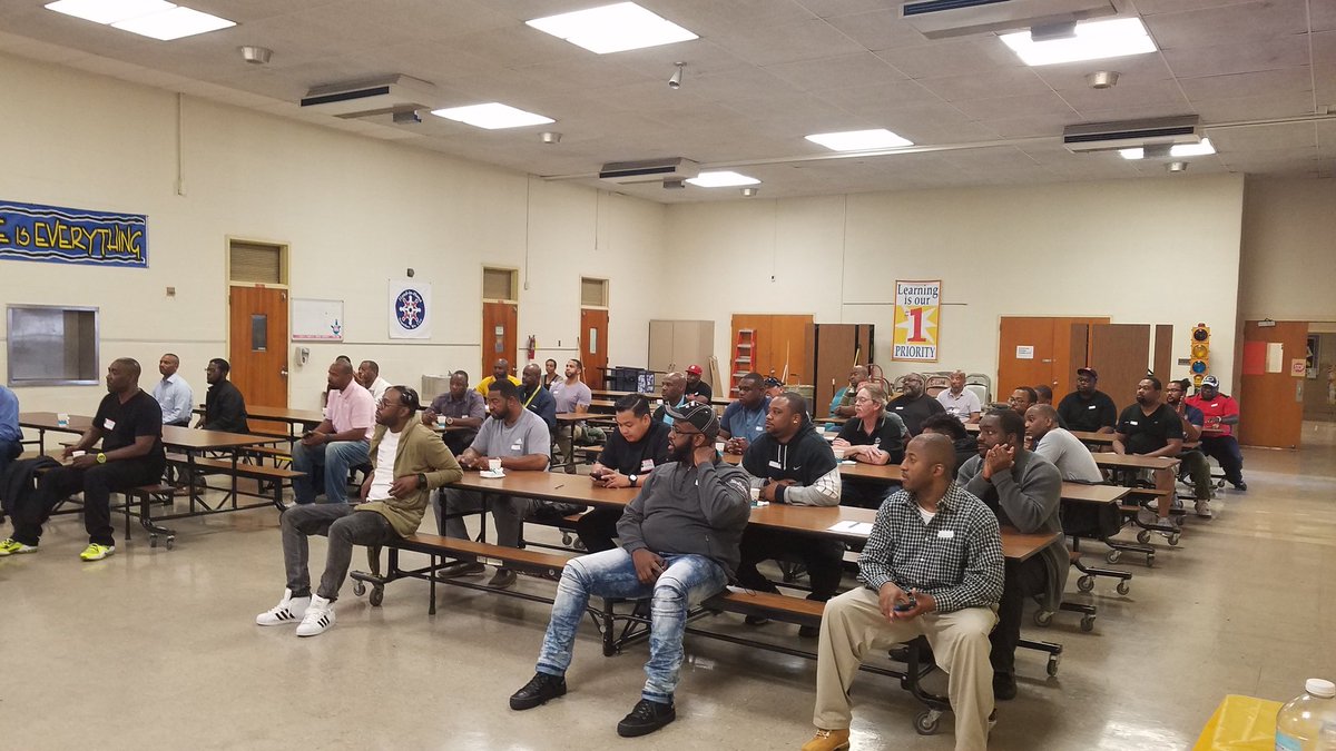 JamesRyderRand1's tweet photo. JRR Men make Difference Day!! Be that MAN that makes a difference in the life of a child.  #JRRMUSTANGS #MenMakeADifferenceDay #PGCPS https://t.co/EUl1kdgBWD