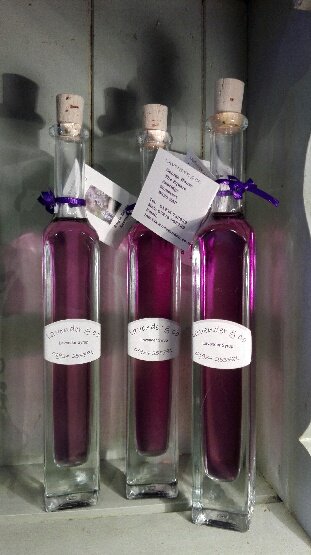 lavenderwatch's tweet photo. Lavender &amp; Co will be at Wedmore Market this Saturday 9-1pm call by &amp; pick up your favourite products &amp; discover new ones! @lavenderandco https://t.co/6MzfdZP64j