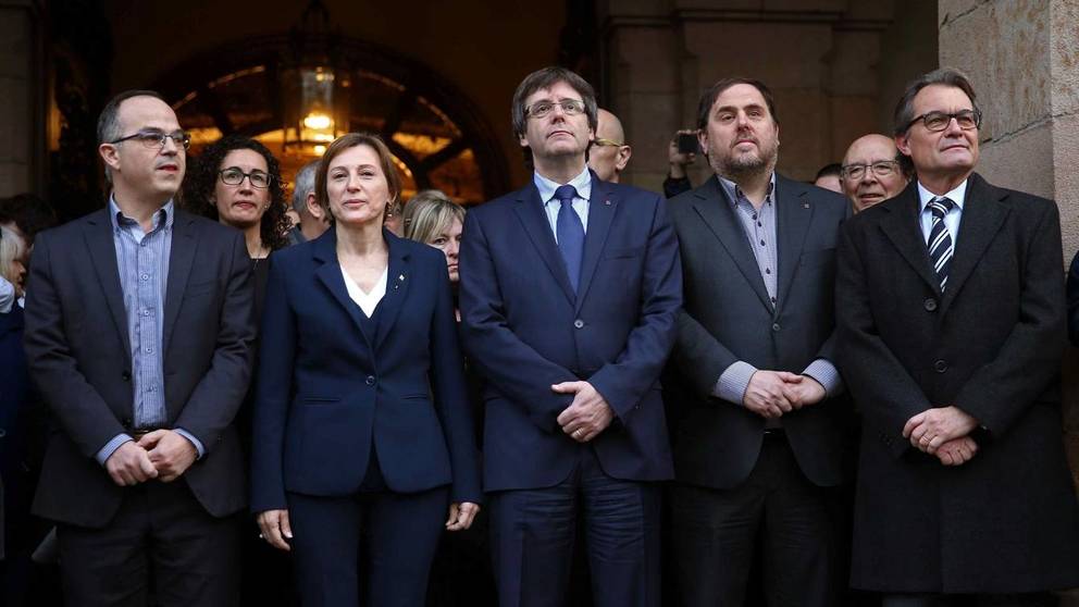 darioadanti's tweet photo. Muchachada DUI https://t.co/3m23DqS48f