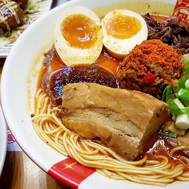 whattoeatph's tweet photo. This perfect bowl of Ramen goodness called Red King from @ramennagimanila is so heavenly that we finish our bowls in a few minutes. https://t.co/Rguy4YDPxR