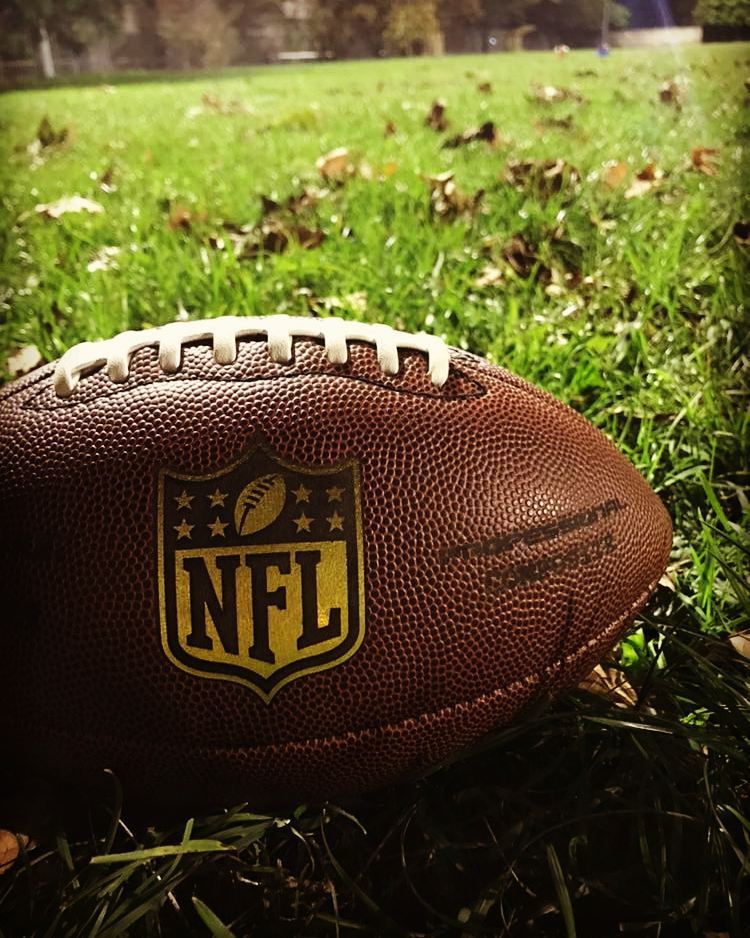 HammersAFT's tweet photo. Il lunedì lo affrontiamo solo perché la sera ci sono gli allenamenti🏈
#hammersaft #hammersapproved #iplayforhamme… https://t.co/d1l7aidchn https://t.co/HMRctf1tef