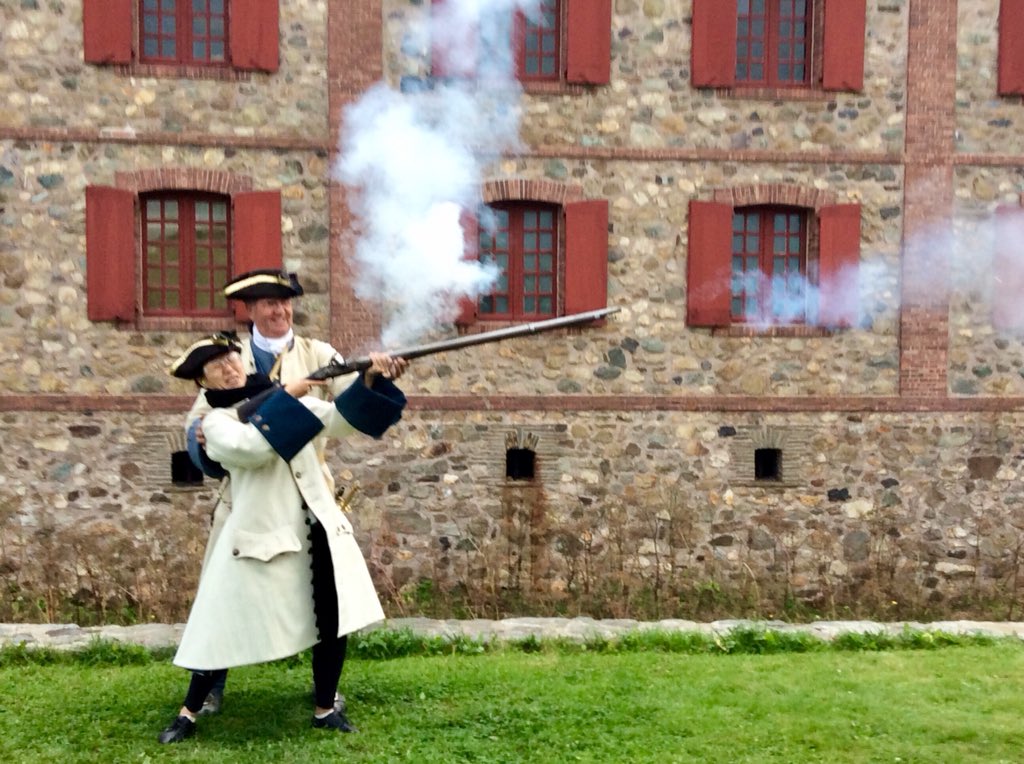 TourismCB's tweet photo. Our #GoMedia2017 media guests from #France &amp; #China enjoying the @ParksCanada_NS @ParksCanada fire a #Musket program #ExploreCB https://t.co/tExpIPEaZd