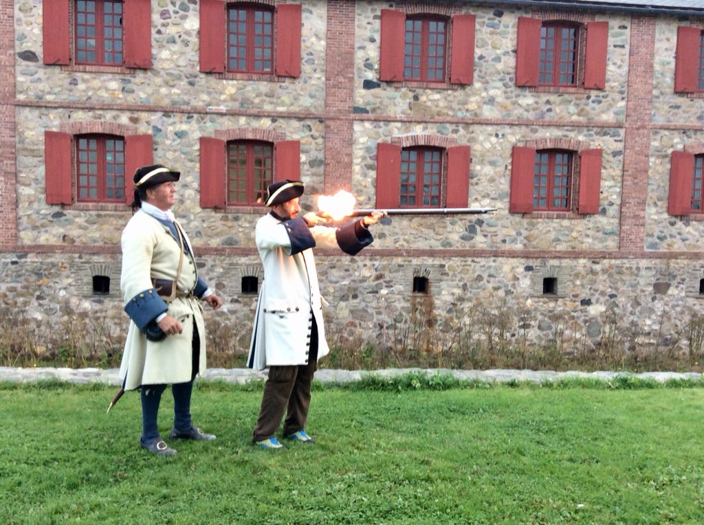 TourismCB's tweet photo. Our #GoMedia2017 media guests from #France &amp; #China enjoying the @ParksCanada_NS @ParksCanada fire a #Musket program #ExploreCB https://t.co/tExpIPEaZd
