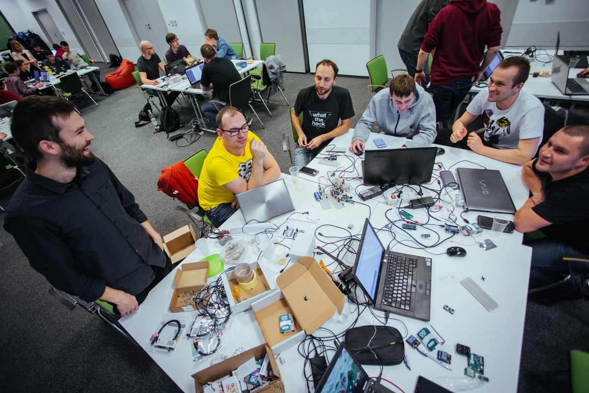 InkubatorStart's tweet photo. Jutro ruszamy z #Codeweek w STARTERZE 🎉💪😃 Polecamy wam m.in. rozmowę o trendach w nowych technologiach 👉 https://t.co/IWchUXHU2v #it #ux https://t.co/ozxAYlpr2a