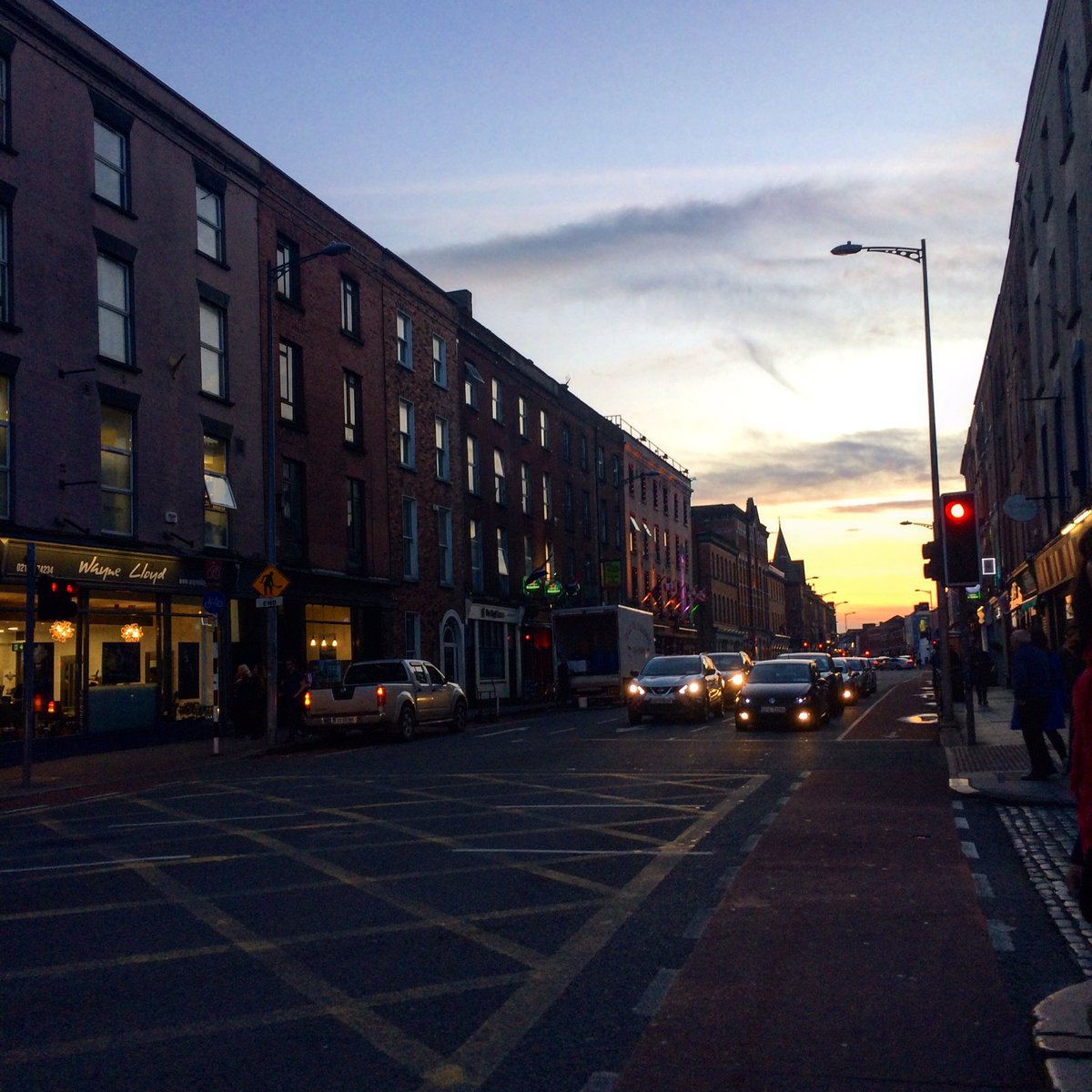 Ig_Cork's tweet photo. Light at the end of the tunnel ~ Washington Street #Cork #CorkCity #corkcitycentre #ireland #ig_cork @Ig_Cork #IrelandsAncientEast https://t.co/4v3O0UtN5N
