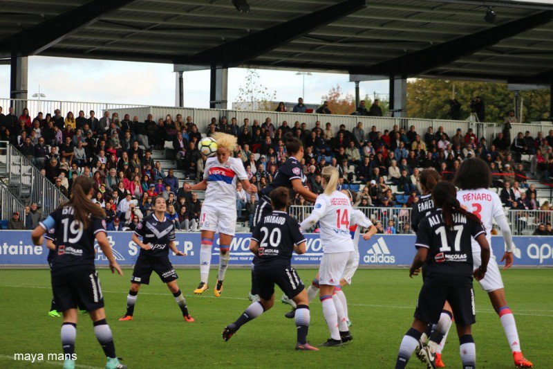 WomensSoccerUtd's tweet photo. 📸PHOTOS | Fantastic action from yesterday's #D1Feminine match, @OL v @fcgbgirls! Check out the full album here - https://t.co/ahmltdzFX7 https://t.co/WgXB7rxpDi