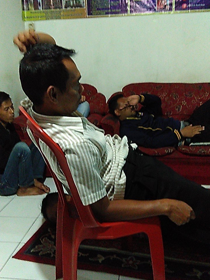 Jujuzzzz's tweet photo. @rendrasoedjono Kita sedang Nonton bareng bonjovi Garut https://t.co/OujXKcL2lq