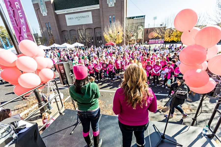 KomenColumbus's tweet photo. It's RACE WEEK! With the #AthensRFTC being just 6 days away, we can't wait to be back in the @CityofAthensOH to pink-it up again. https://t.co/yxCvrLnymC