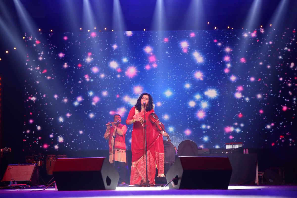 ketanranga's tweet image. PICS don&apos;t lie @PaddyFieldsFest @sonamkalra @sonamohapatra @sunitaviolin @BhojpuriQUEEN @tipriti @smudgal @nooransister @susheelaraman