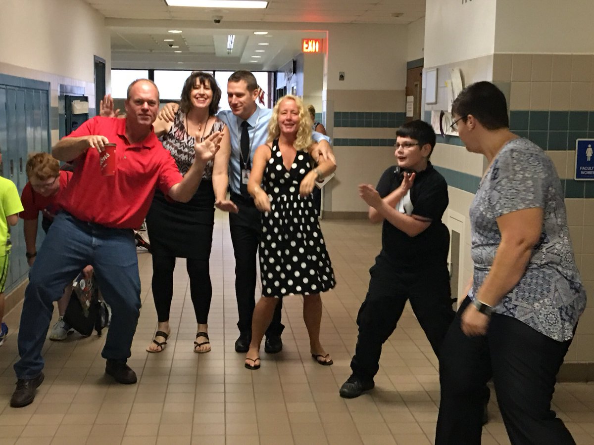 <a href="/DrSuessARMS/">Susan Welch</a> <a href="/greecearmsptsa/">GreeceArcadiaMSPTSA</a> <a href="/greecearcadiams/">Greece Arcadia MS</a> Dancing in the halls -what better way to start the day!@GreeceCentral