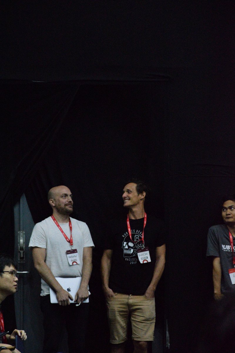 b0niek's tweet photo. @apotonick @mraaroncruz you look like you're in love. So this thing at Parc 19 was quite serious? ๐นย #rubyConfID2017 https://t.co/2mgpwpqIJC