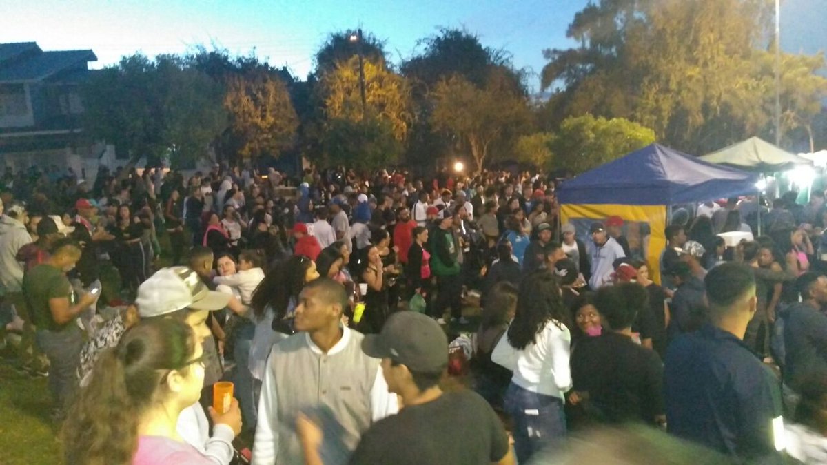 Os4Produtora's tweet photo. Mais ou menos tava assim queriamos agradecer a todos e todas que foram ao evento #os4 em breve mais novidades. https://t.co/Gj1cnd8C6a
