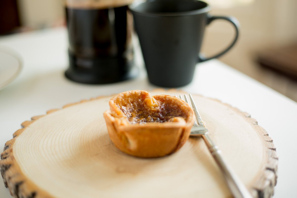 ButterTartTour's tweet photo. 3rd place in the "Best Emerging Baker" #TasteOff is @Arthurs_Pub in @TownofCobourg with their #MapleCrunch #ButterTart https://t.co/h5G0ZzLVul
