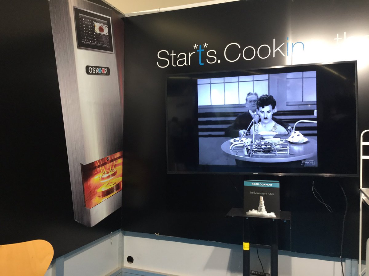 Oskook's tweet photo. Sabes lo que es una impresora 3D de alimentos? Descubre la evolución con @Oskook un robot que cocina en 3D #thefutureofcooking #ssg17 https://t.co/TrFYSI3lSq