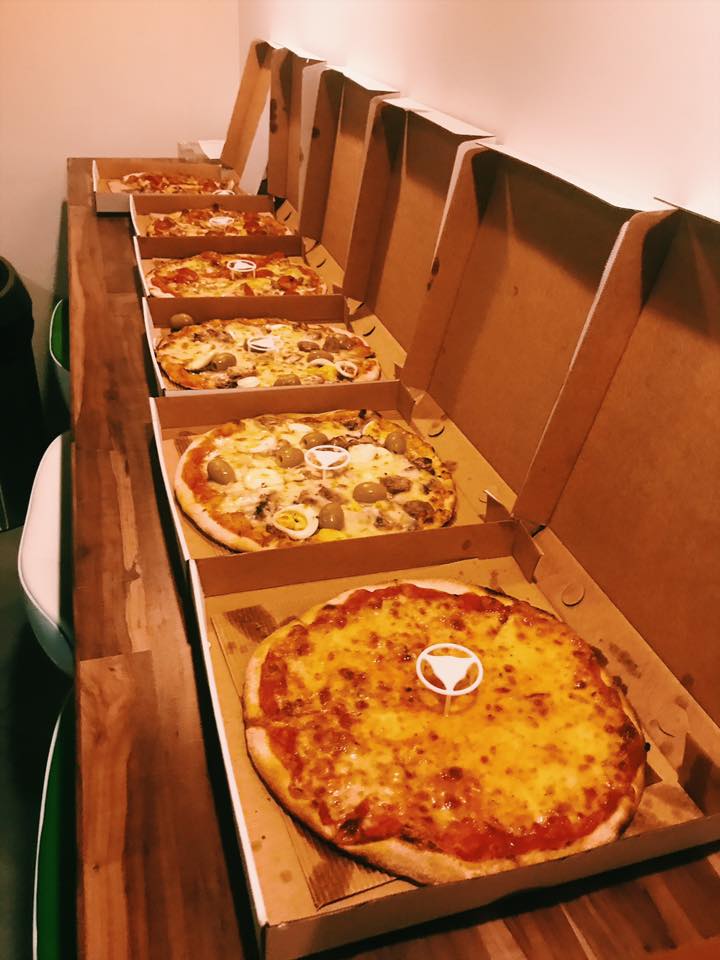 nexus_int's tweet photo. 🍺+🍕=Happiness! It's #BeerAndPizzaDay &amp; obviously we'll use any excuse for a pizza lunch! #careergoals #officegoals #NexusGamingIntelligence https://t.co/rGMjKT1w9W