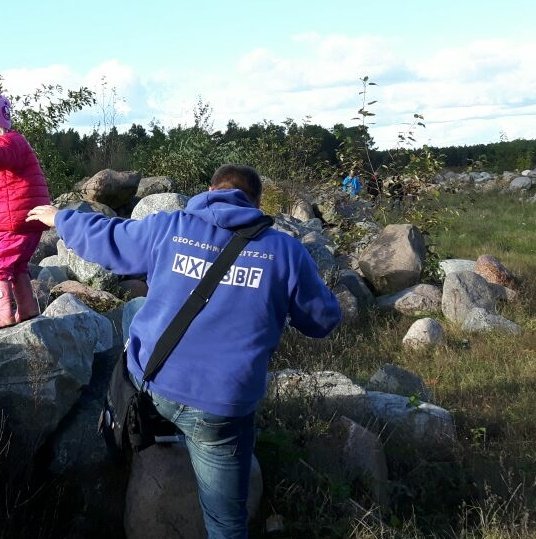 geogedoens's tweet photo. Aufsteigen um abzufliegen #Earthcacheday https://t.co/sHbZCD9Ykt