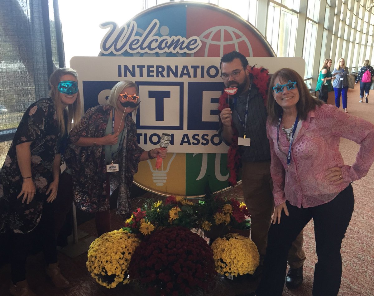 AmandaHambey's tweet photo. @wn_tigers 2nd grade team leading the the way with STEM learning! #ISEASTEM2017 @MrJGugel @shannalhayes #itsgoodtobeatiger #we💙stem https://t.co/V7pMQMUkfT
