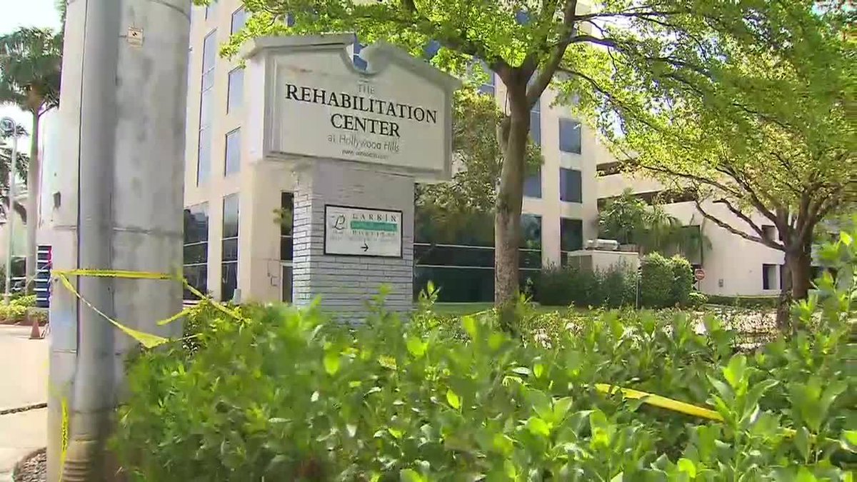 #BREAKING 14th victim of Hollywood Hills nursing home has died bit.ly/2kBK22v?utm_me… https://t.co/UZLif8NJOU