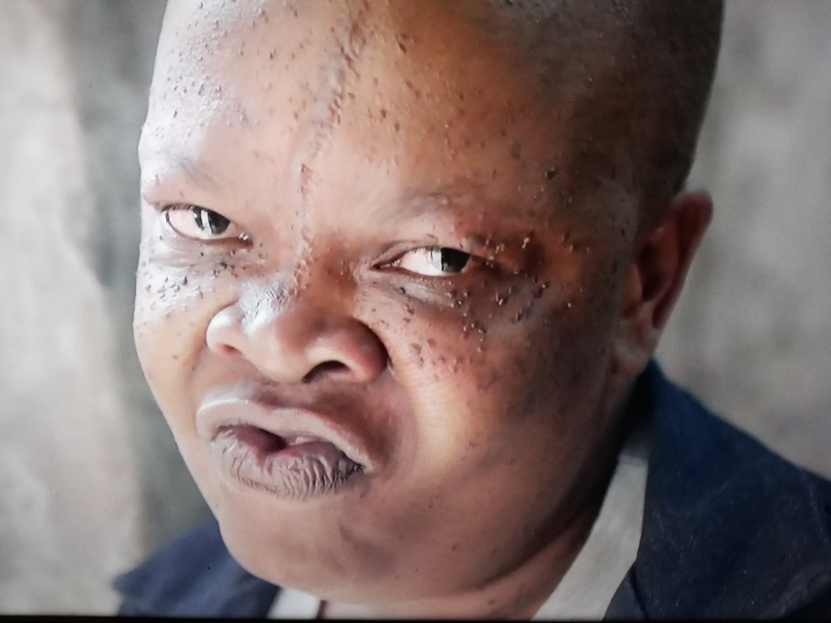 GeeMolema's tweet photo. This look can make Baba ka Duduzane to pay back the money, job creation,  data and fees fall immediately! #LockdownS2 https://t.co/hzsMUqQvYO