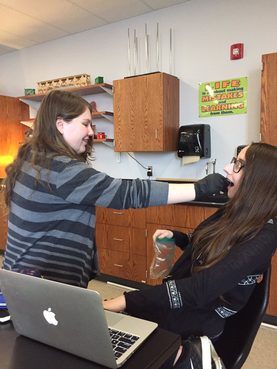 KKeriazes's tweet photo. "Can I see how much bacteria is in your mouth?" #GISAscience8 #STEMfairproject https://t.co/CJSWR6Upjn