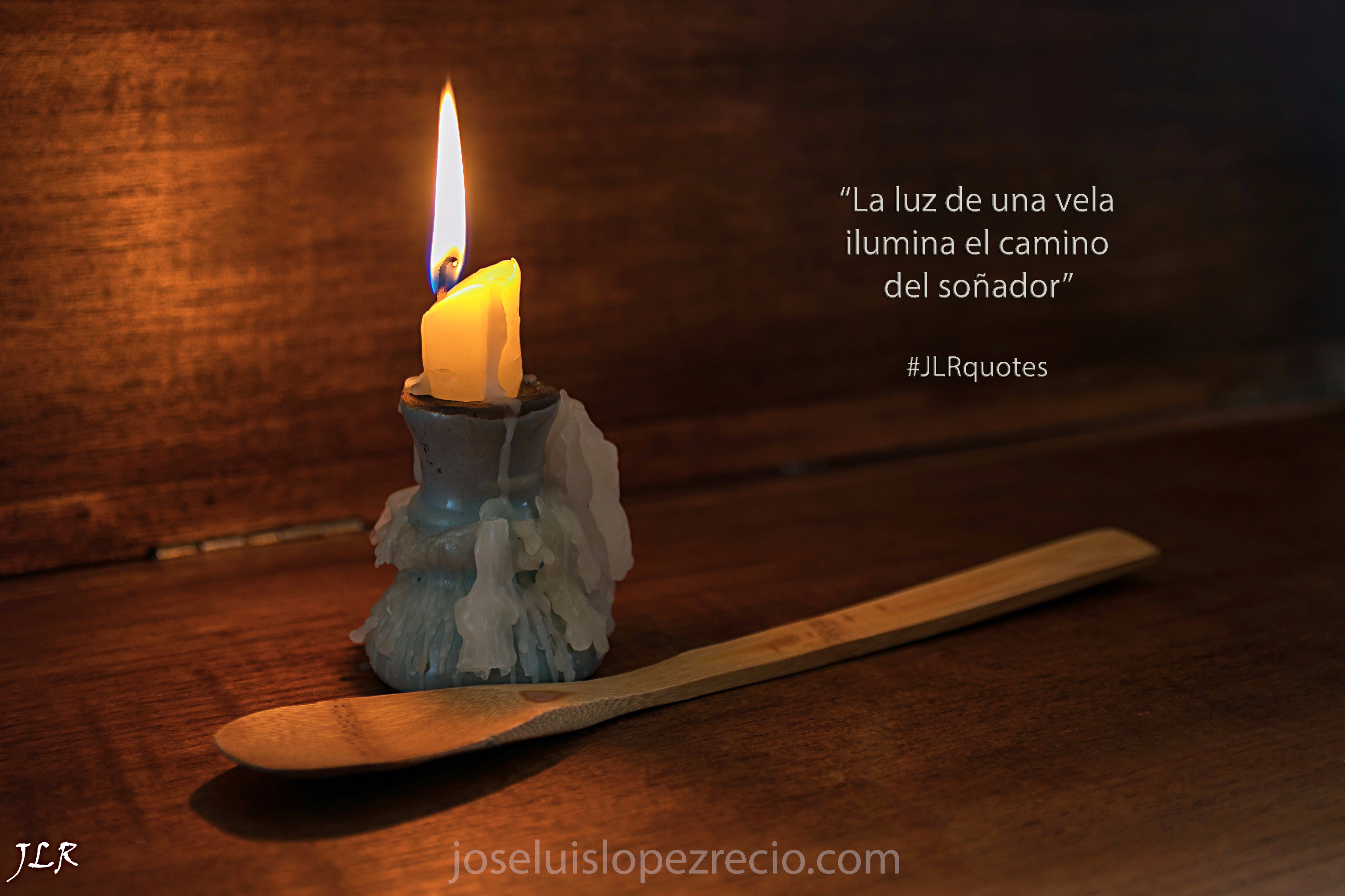 Monica Escabullirse medio 𝐉𝐨𝐬𝐞́ 𝐋𝐮𝐢𝐬 𝐋𝐨́𝐩𝐞𝐳 𝐑𝐞𝐜𝐢𝐨 on Twitter: ".@leeres "La luz de  una vela ilumina el camino del soñador" #JLRquotes #escribir #bodegón  https://t.co/HFyV3vINnw" / Twitter