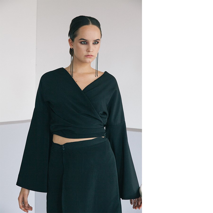 narrowarrowuk's tweet photo. Black is the new black... shop our AW17 collection now! Shop link in bio... #autumnstyle https://t.co/xkow9twMLo