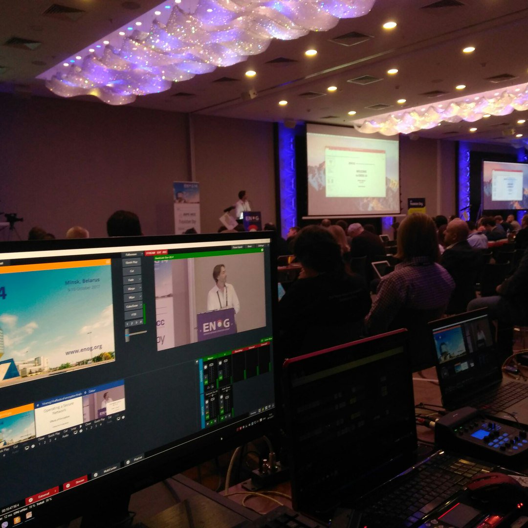 specmedi's tweet photo. #specmedia принимает участие в онлайн трансляции для #ENOG14 https://t.co/FSXShgq0Mz