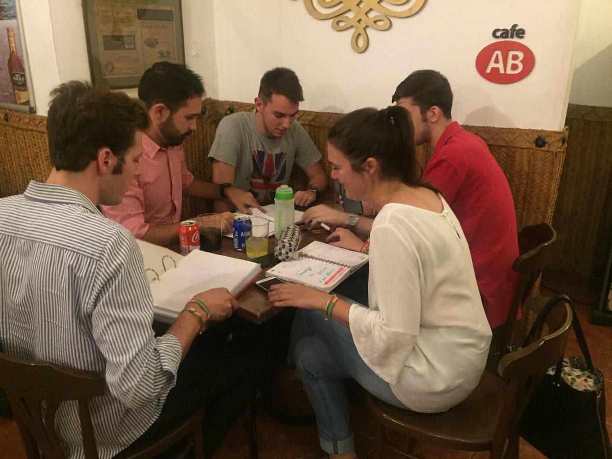 constru_puentes's tweet photo. Allá donde haya un afiliado estaremos trasmitiendo nuestro proyecto con ilusión #ConstruyendoPuetes #VdeVeiraVdeVerdad https://t.co/tr7jslN8Od