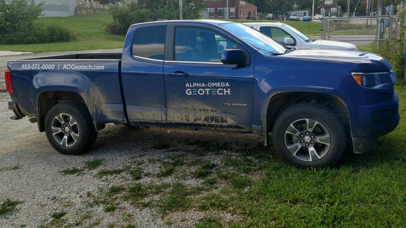 AOGeotech's tweet photo. Another busy day working in the #dirt! #drilling #geotechnical #engineering #TeamAOG https://t.co/7YgPvqKer6