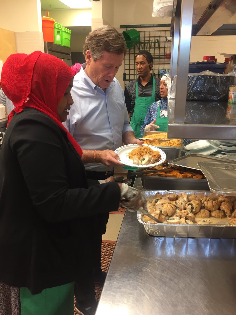 JohnTory's tweet photo. Happy Thanksgiving Toronto! Spent the day yesterday serving up Thanksgiving meals across the city. https://t.co/axwwwTuQay