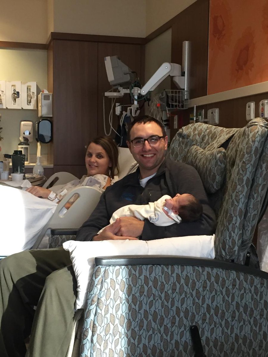 frolfware's tweet photo. @MatthewBerryTMR My wife's FF taunt to her cousin: "Had a baby while simultaneously beating you in fantasy football. New low for you." https://t.co/8LVb3iuE2q