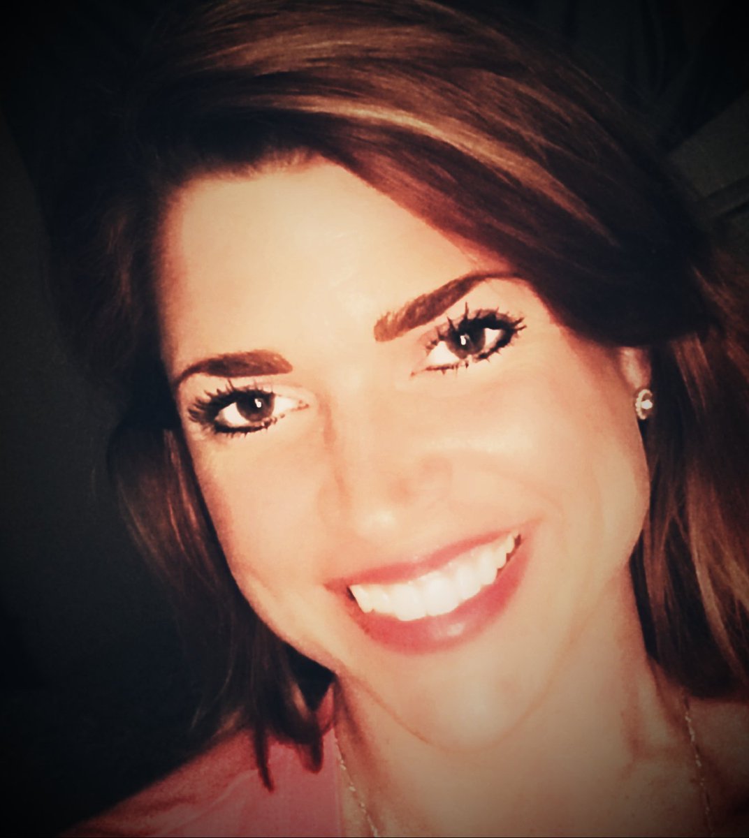 Come Join Mrs. Rebecca Allen for a fun night of giveaways!
#holidayinnresearchpark #Everyoneiswinnging