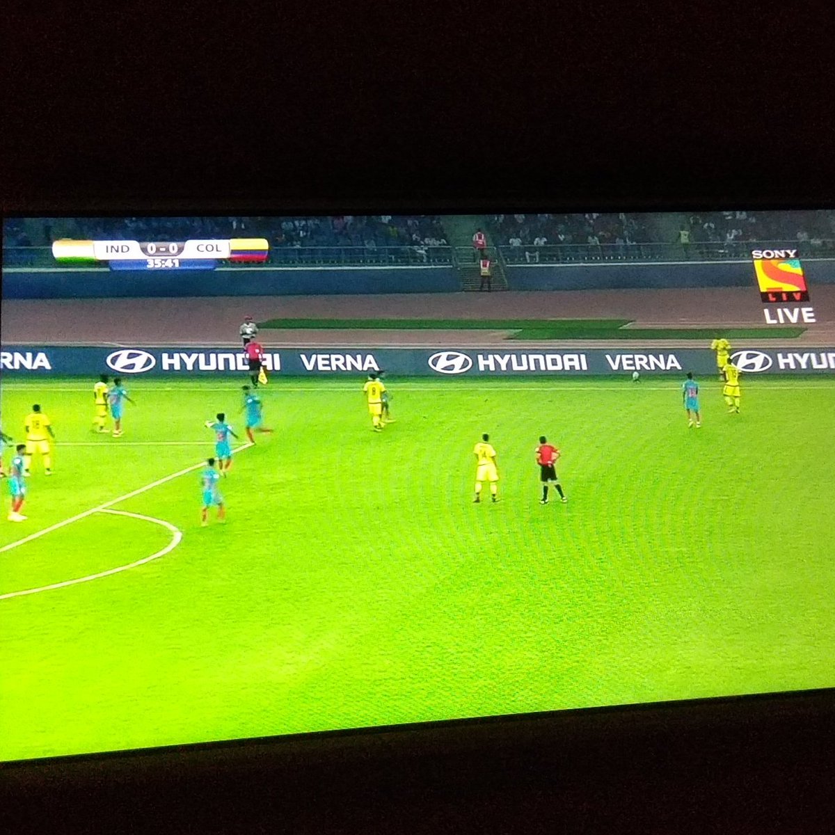 iam_sadek's tweet photo. 🇮🇳#IND vs 🇨🇴#COL
#36:58sec ⌛
GoBlue 💙 🤘⚽
#ExclusiveLive@sonylivindia
#Mi4A 😉 https://t.co/VGf2OEaOEJ