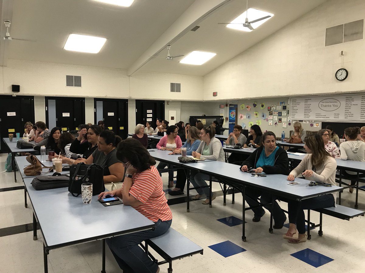 chad_hammitt's tweet photo. FSD Office staff participating in a day of learning and professional development. #fsdlearns https://t.co/xpNbtQaVUP