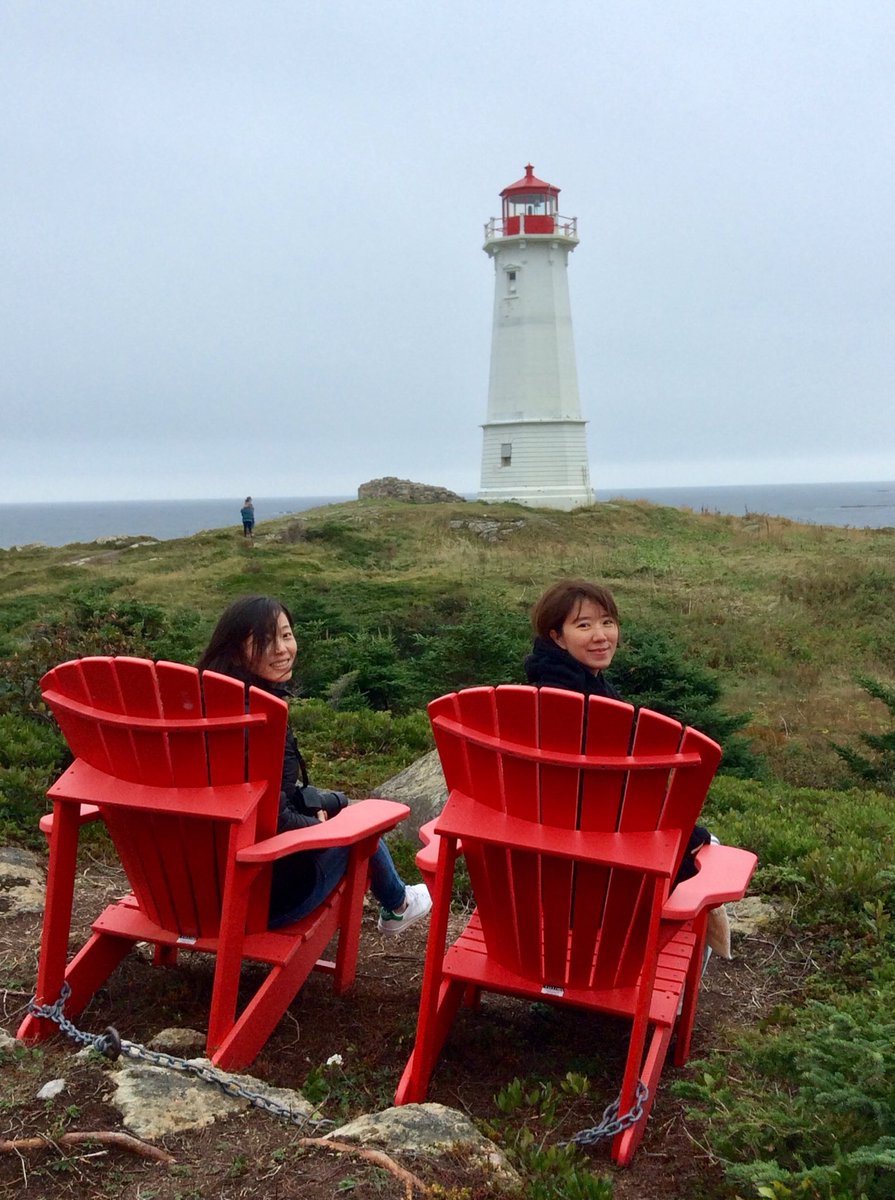 TourismCB's tweet photo. Our #GoMedia2017 travel media enjoying @ParksCanada_NS #Louisbourg #Lighthouse #ShareTheChair #TimeToConnect @ParksCanada #ExploreCB https://t.co/Tg5VxyYIro