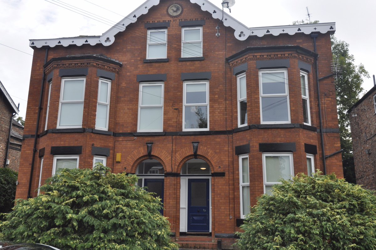 tigerpropertyp's tweet photo. Gorgeous 2 bedroom flat available on Clyde Road - perfectly close to West Didsbury and Didsbury Village. https://t.co/DCjoqUDeDQ https://t.co/BhZbe26T9u