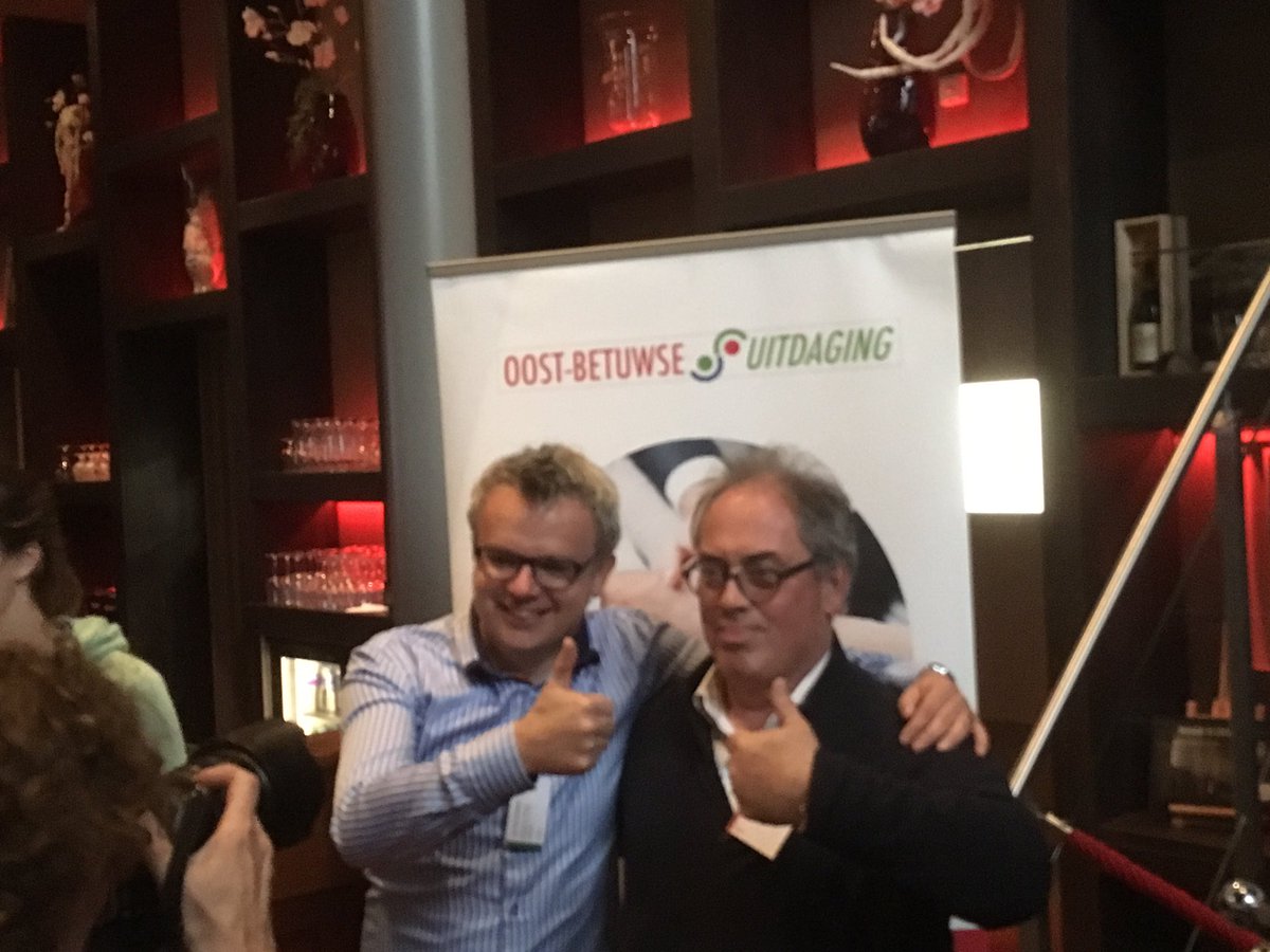 PeterW_IMC's tweet photo. #Beursvloer2017 is van start gegaan. Nu al een paar mooie matches gemaakt! @Oostbetuwseuitdaging is te gast in @theaterkerk. https://t.co/3Arzt5vZbC