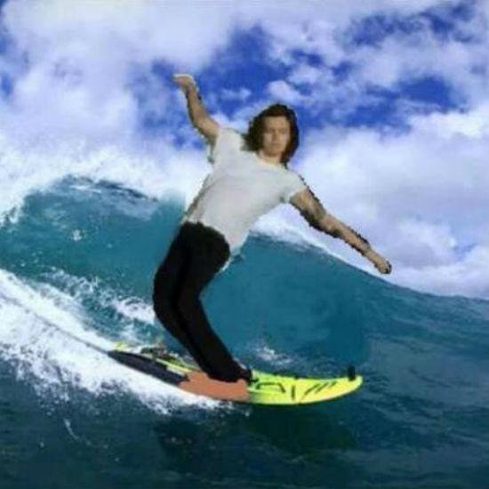 louixpayno's tweet photo. o tombo mais épico de todos
#RememberOneDirection https://t.co/4A4ofTXaJ6