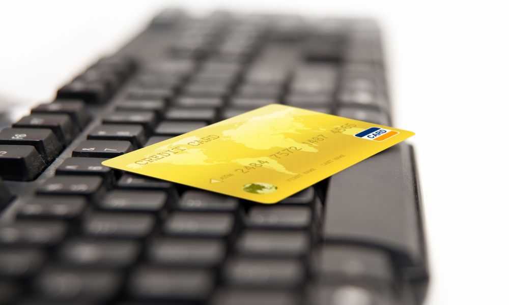 ecommanagers's tweet image. Spaanse #ecommerce factuurde 24,8% meer dan vorig jaar in eerste kwartaal. goo.gl/q6x2gz