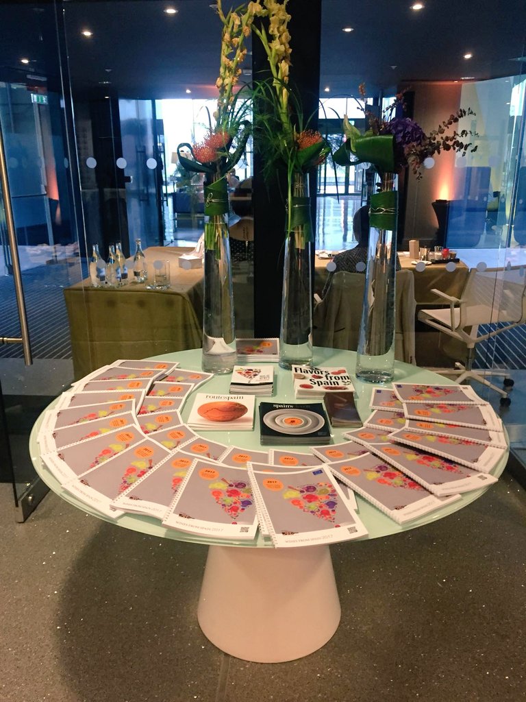suzisgrapecrush's tweet photo. The best collection of #SpanishWine available in Ireland is at #WFS2017 @SpainFoodWineIE @themarkerhotel 🍷😍 https://t.co/vxXKuR7Mrs
