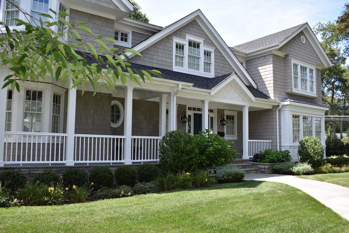 GSLumberCorp's tweet photo. Need inspiration? NuCedar Shingles capture the natural beauty & charm of precisely tapered, resquared & rebutted cedar shingles #GSLInspires https://t.co/NJevVpzC2g