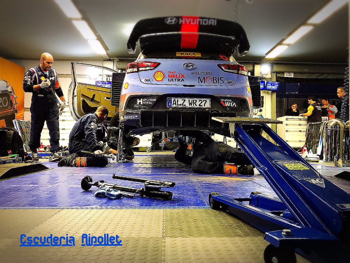 RipolletComp's tweet image. Detalles del rallyracc #rallycostadaurada #RallyRACC #hyundai #wrc #escuderipollet #portavetura