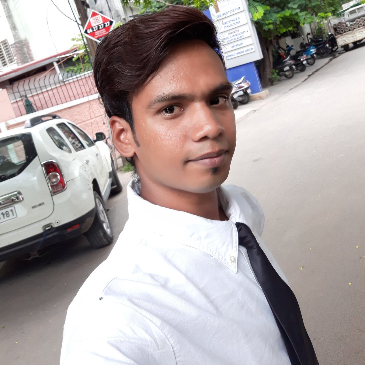 bittugani's tweet photo. #NewProfilePic https://t.co/VsWUxVb9hT