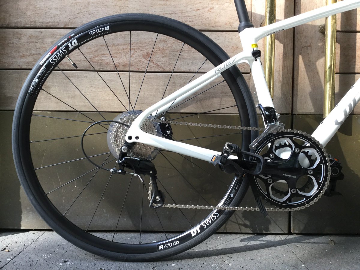 PFBmexico's tweet photo. Y también llego la #NuevaTemporada #Specialized2018 p ellas, guapísima #RubyElite mejor q nunca, c #FutureShockSuspension #Shimano105 🚴🏼♀️ https://t.co/mS2H1Q0ZZd